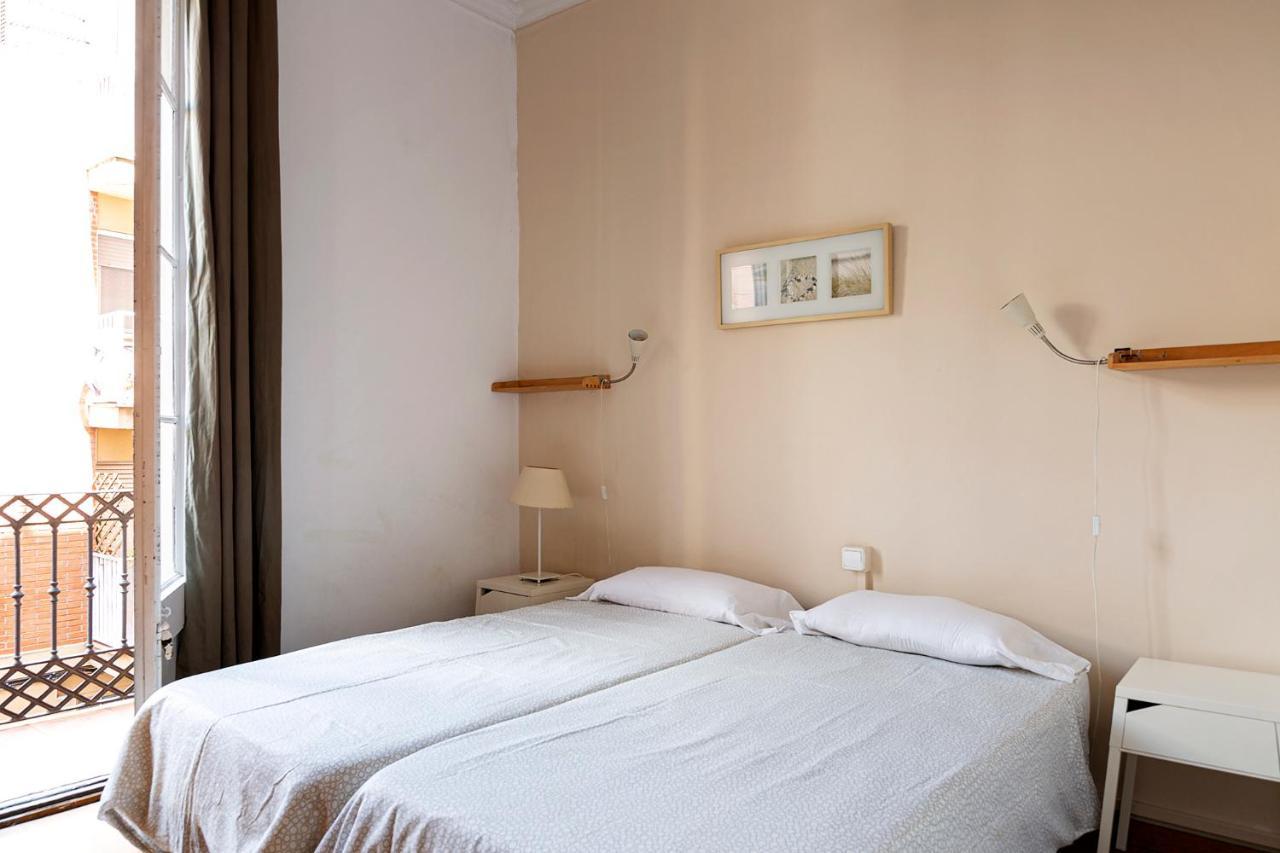 Amplio Con Dos Dormitorios En Sant Antoni / Poble Sec Barcelona Ngoại thất bức ảnh